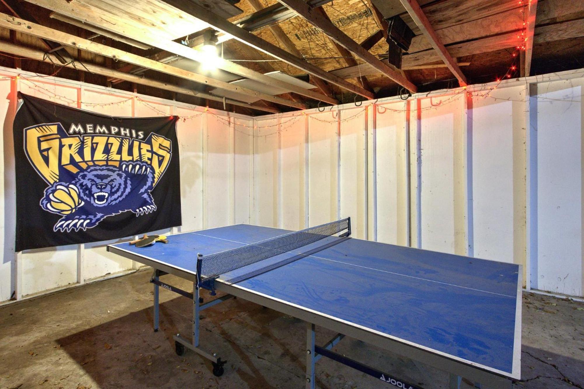 Spacious Bungalow With 6 Beds, Games, And Fire Pit - Close To Beale Street, Bbq, Graceland, & Liberty Bowl Мемфис Екстериор снимка